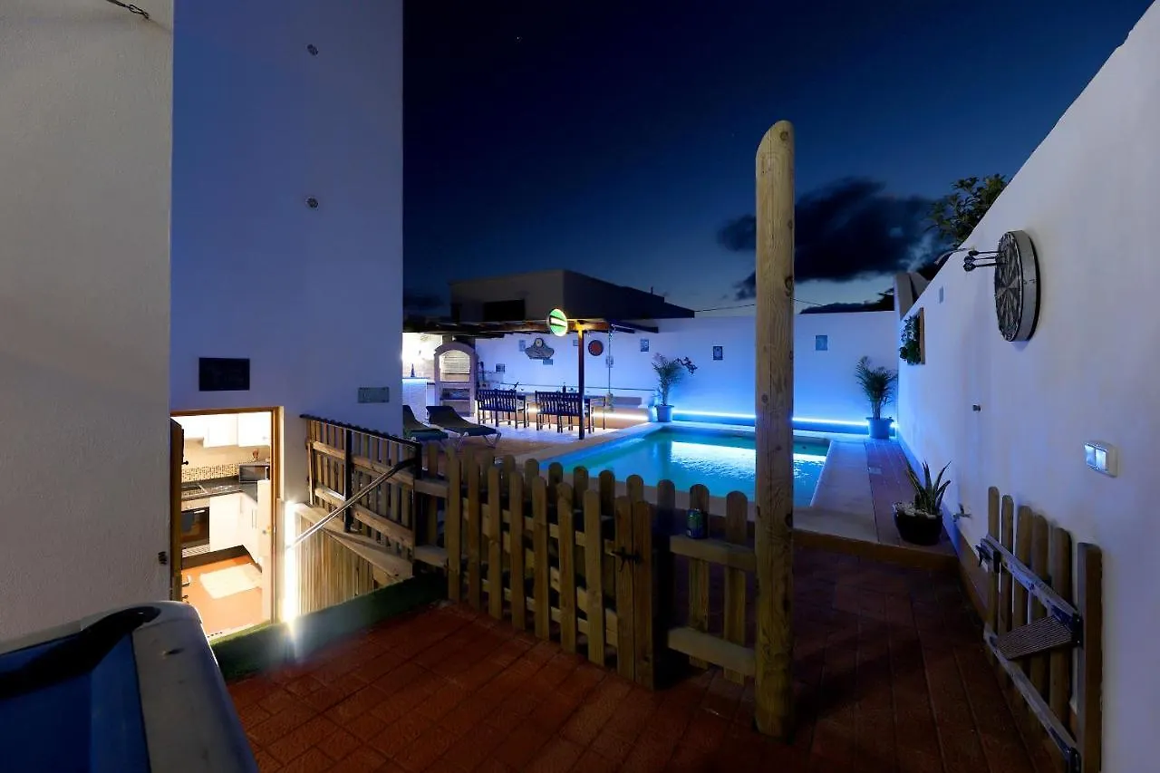 Апартаменты Casa Chloe Тиас