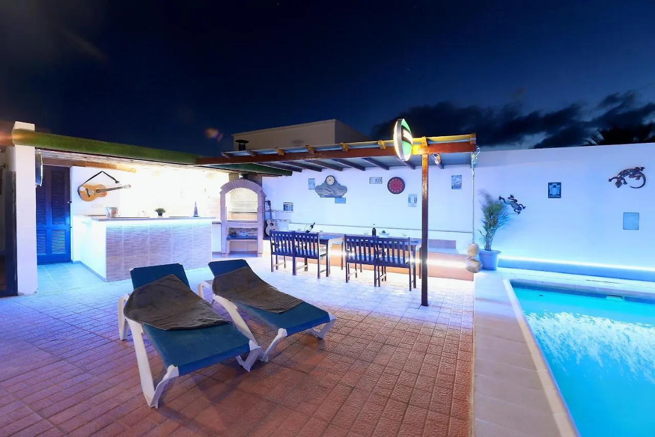 Casa Chloe Tias Apartment
