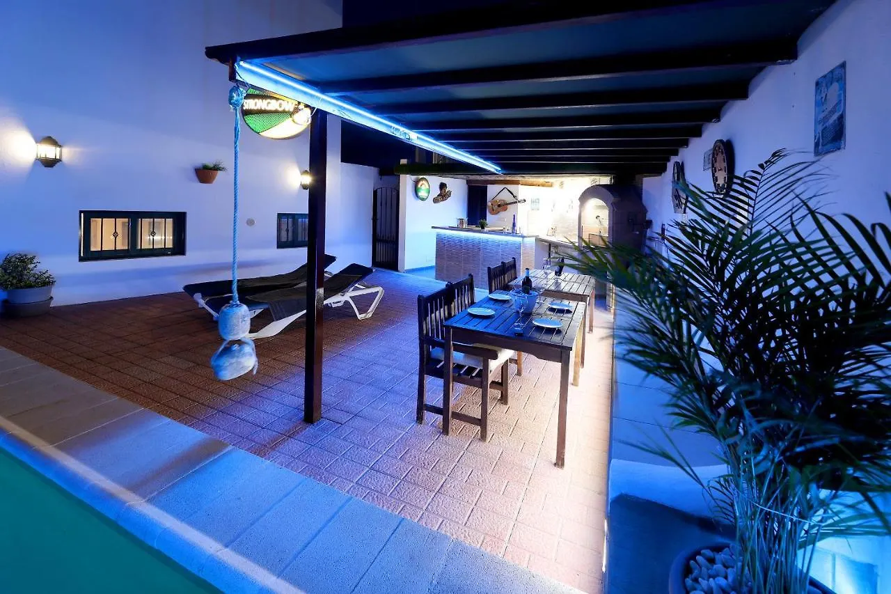 Casa Chloe Tias Apartment